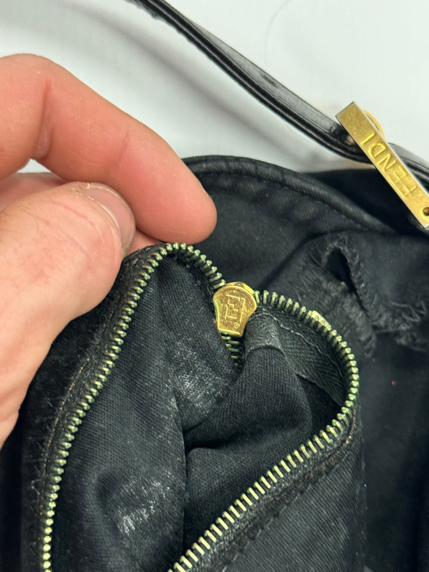 Fendi mamma baguette shoulder bag (OS)