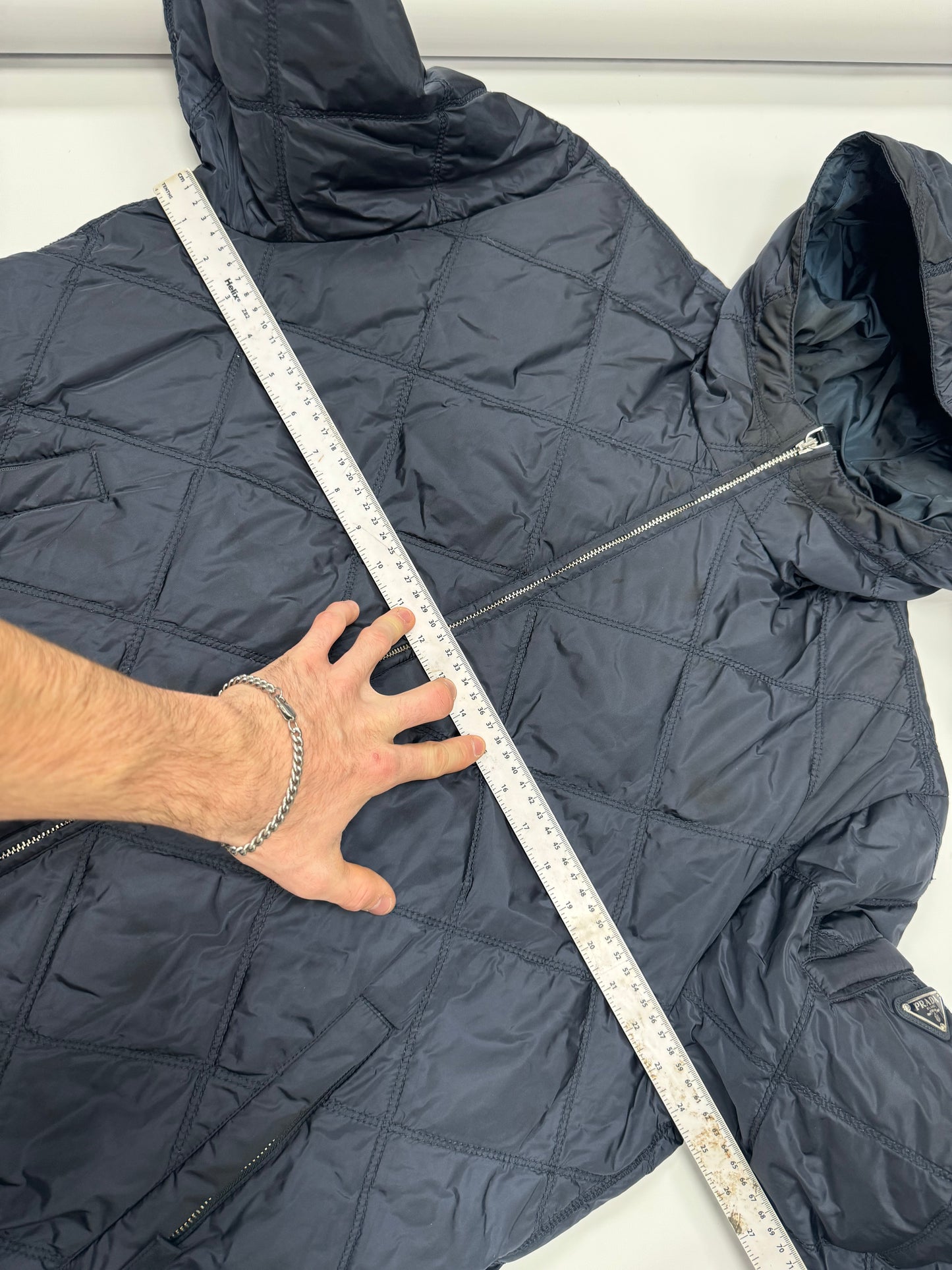 Prada Milano nylon diamond stitch down jacket (XL)