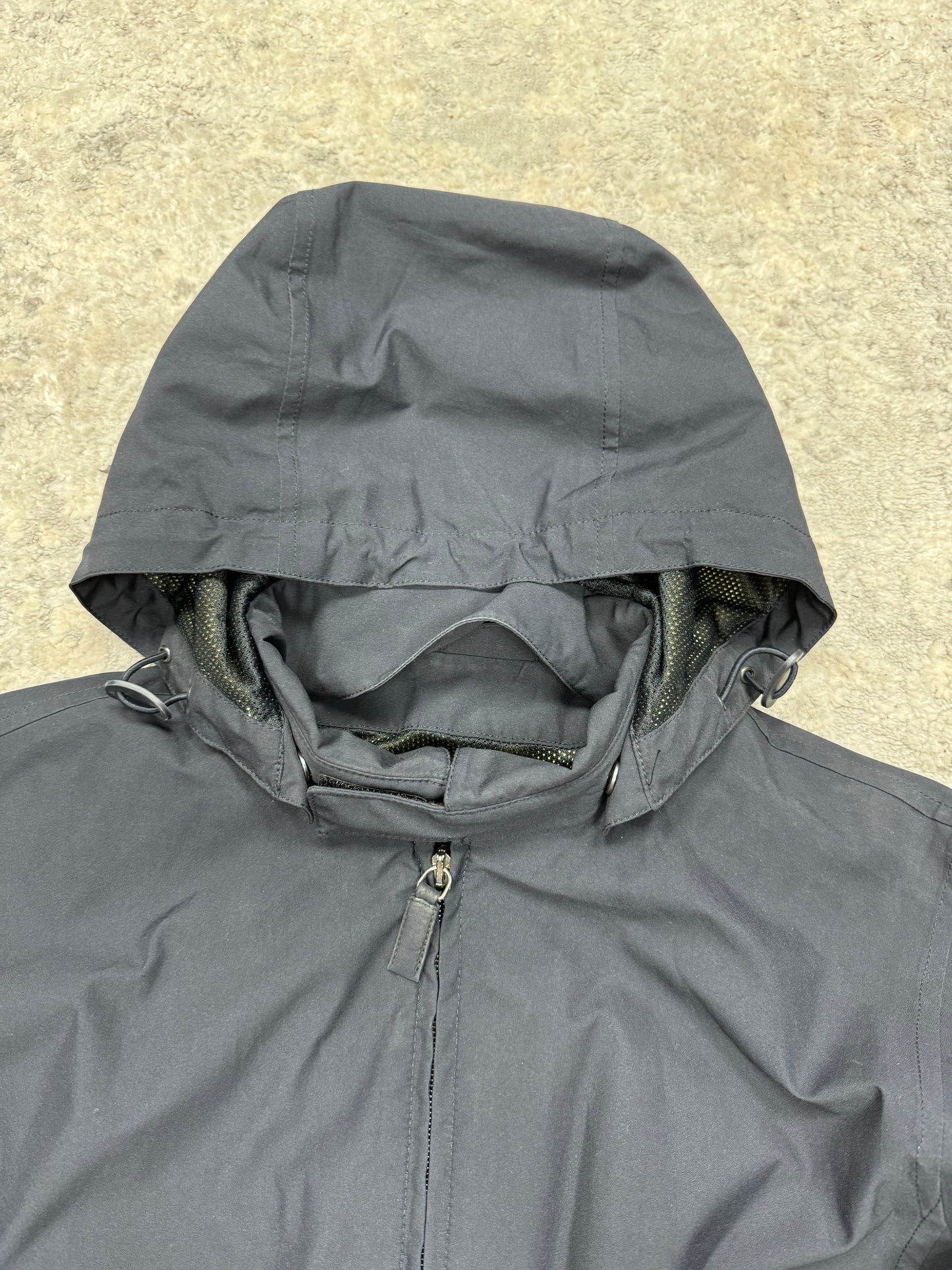 Prada sport goretex jacket (M)