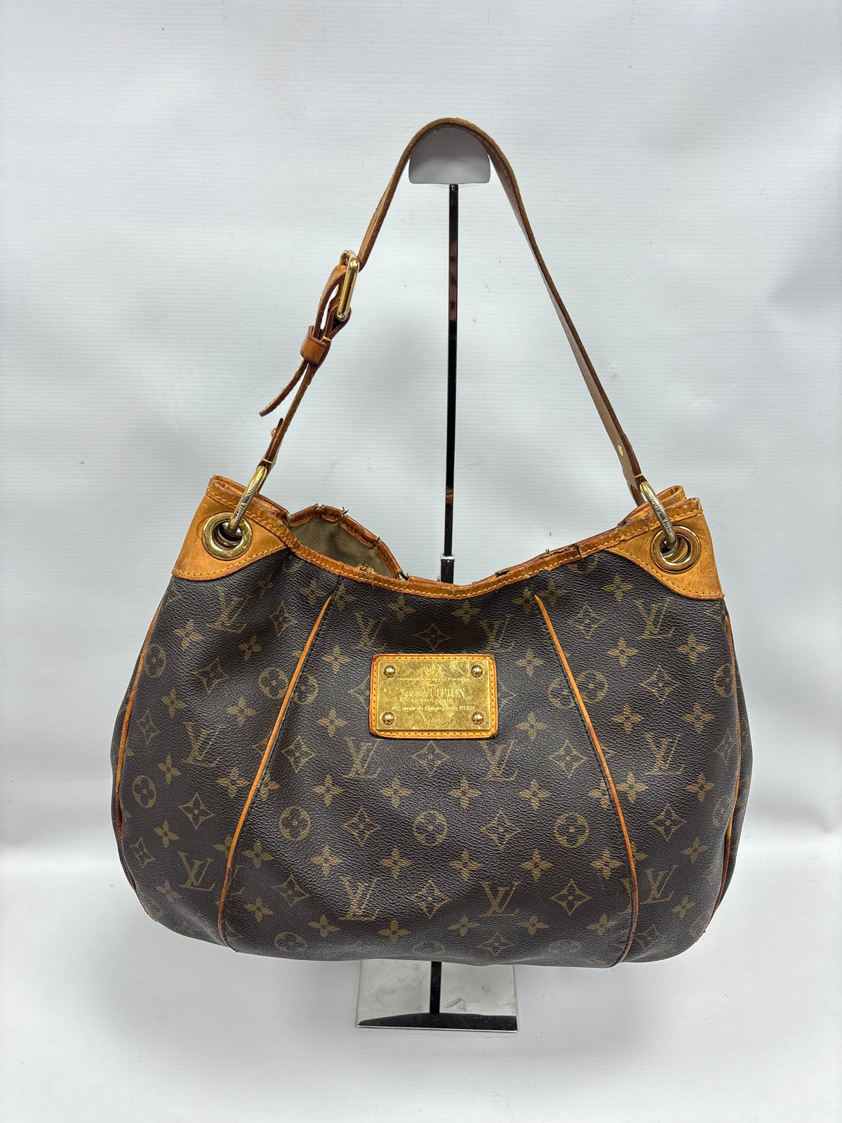 Louis Vuitton galliera PM bag