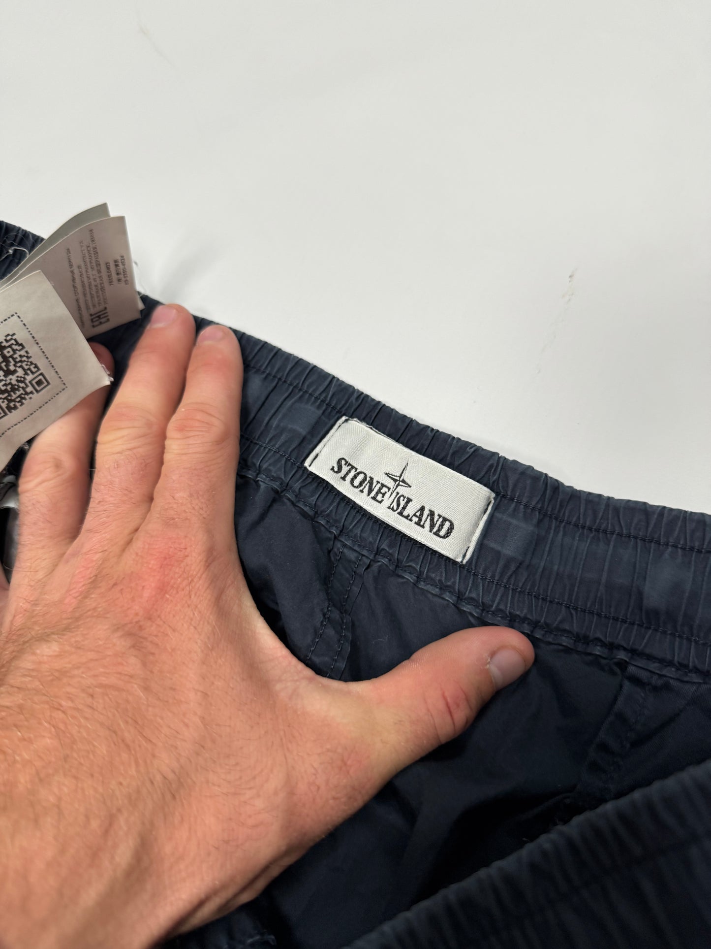 Stone island cargo shorts (W32)