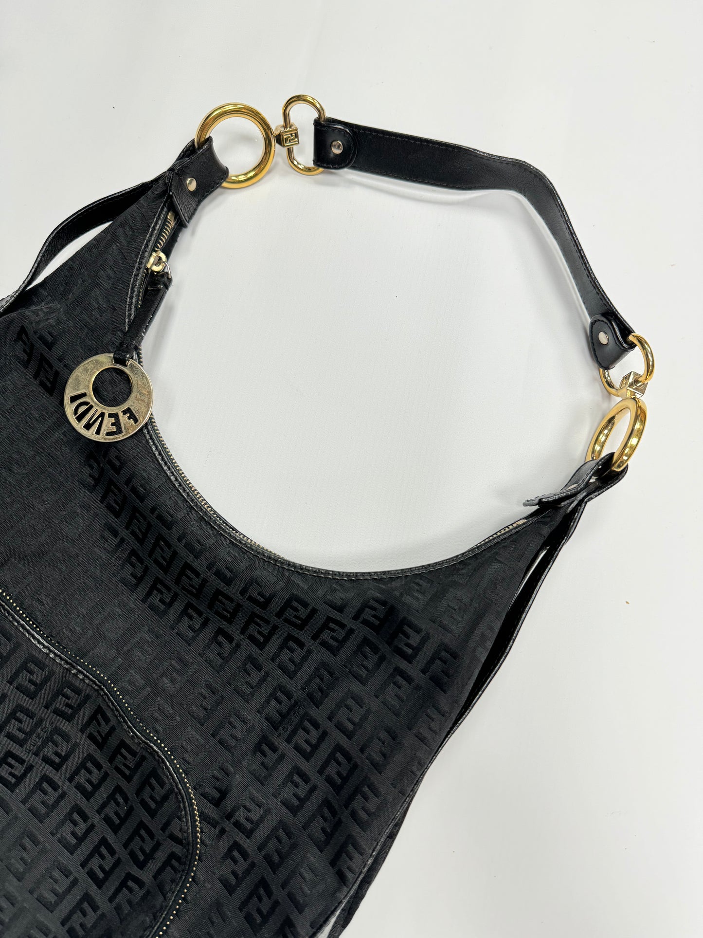 Fendi chef shoulder bag (OS)