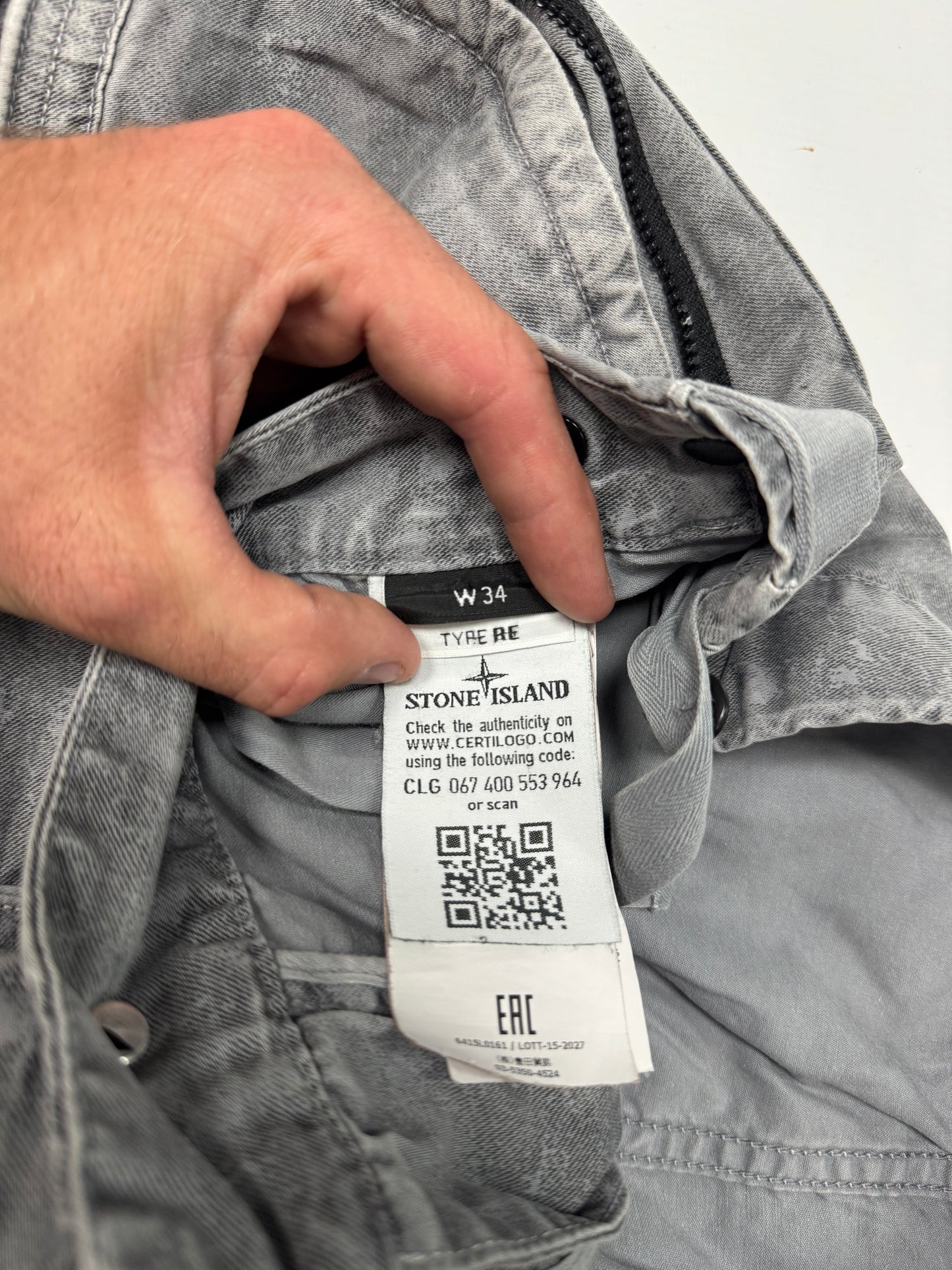 Stone island camo cargo shorts (w34)