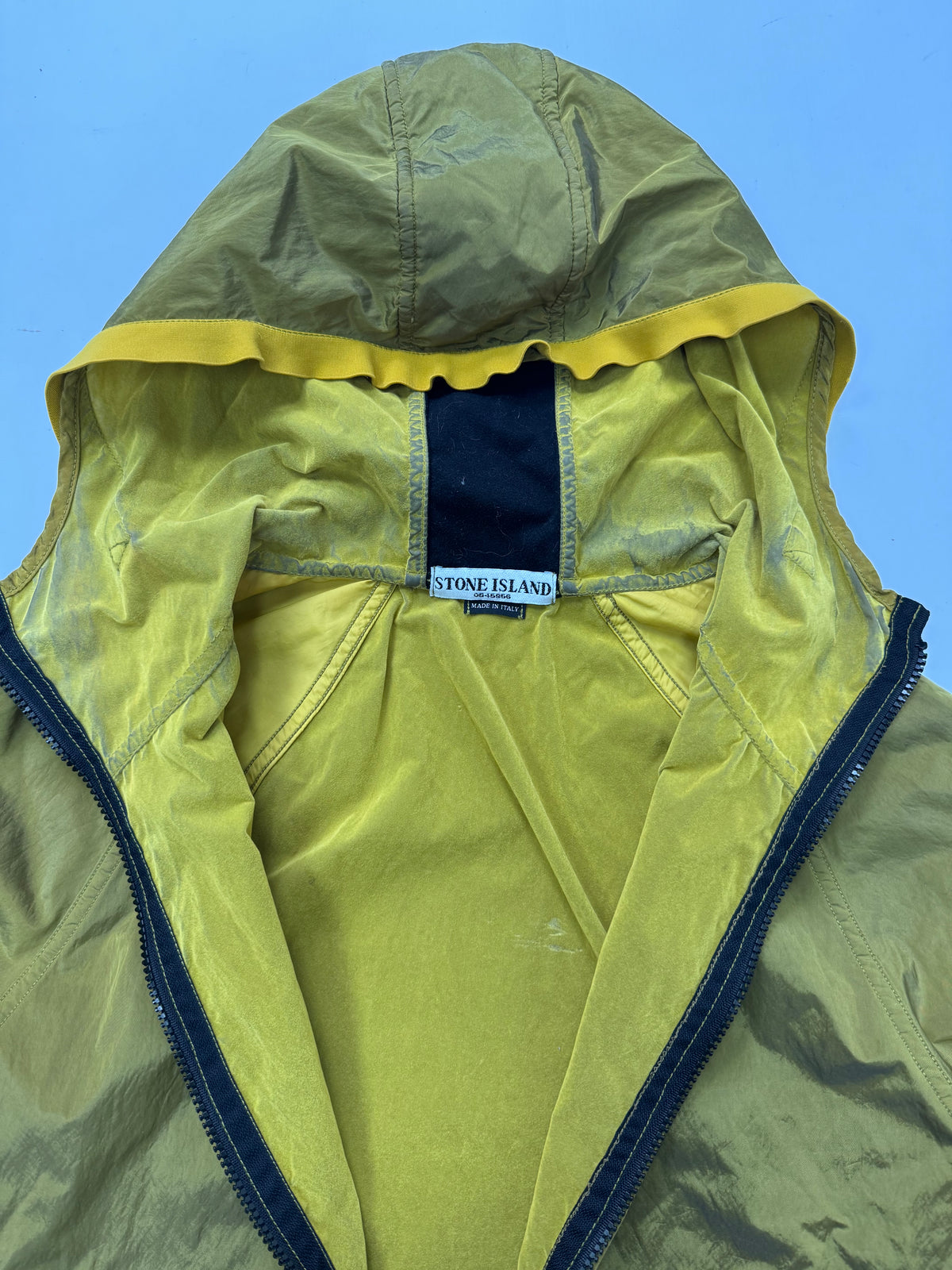 Stone island nylon hooded jacket ( M)