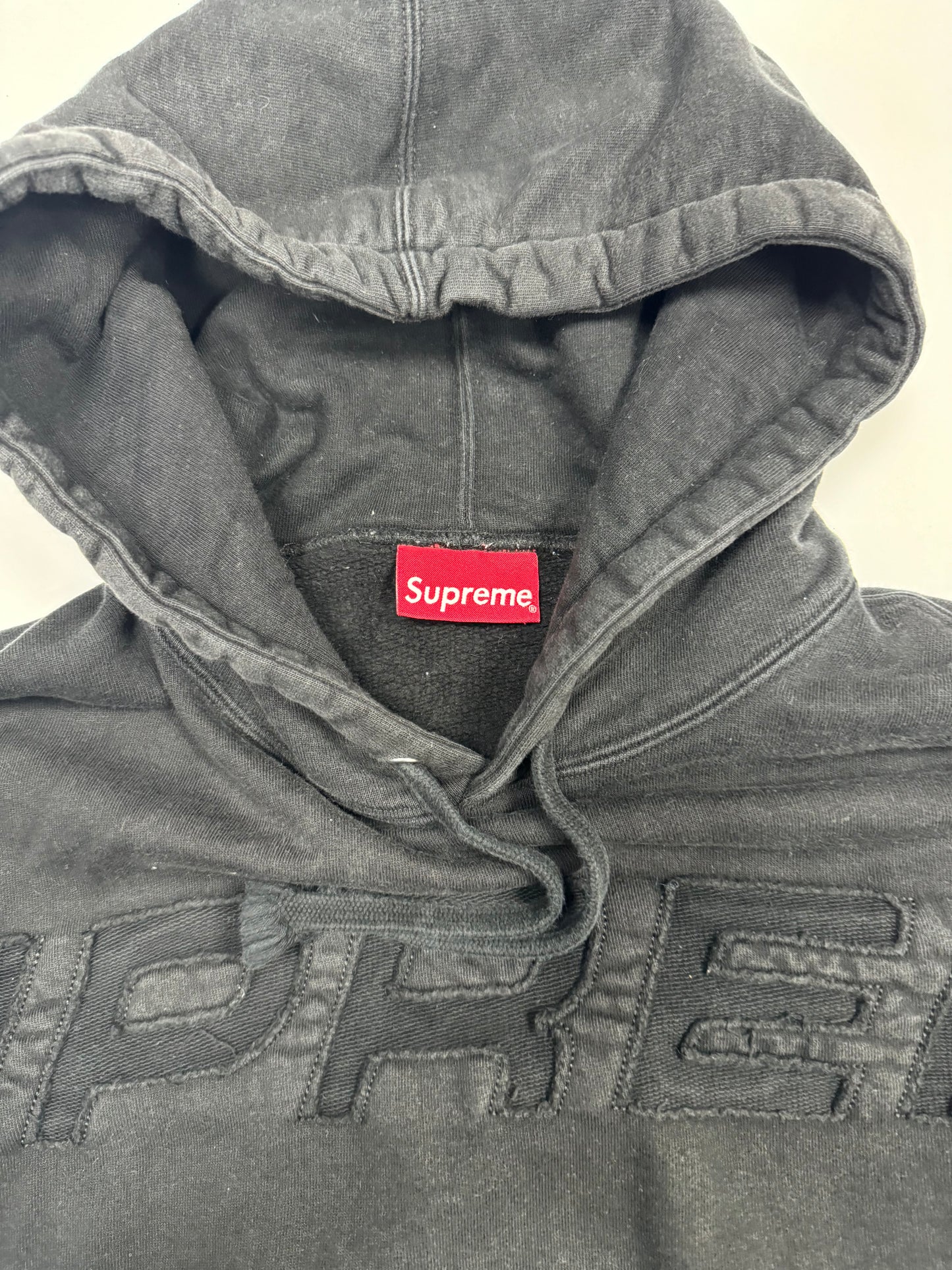 Supreme spell out hoodie (M)