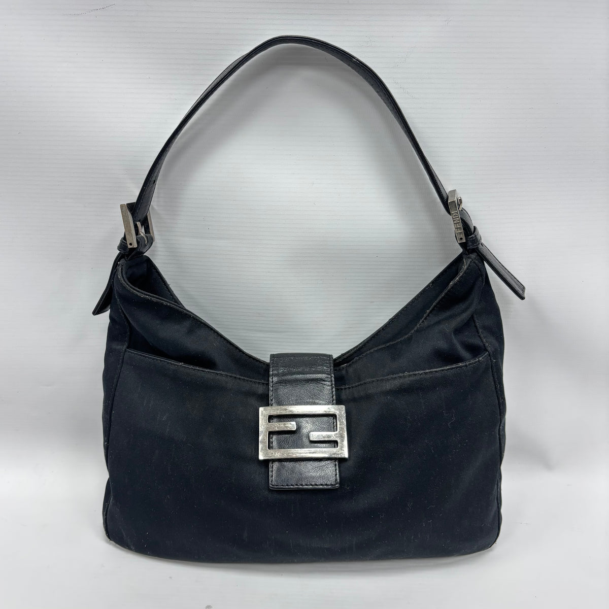 Fendi mamma baguette shoulder bag