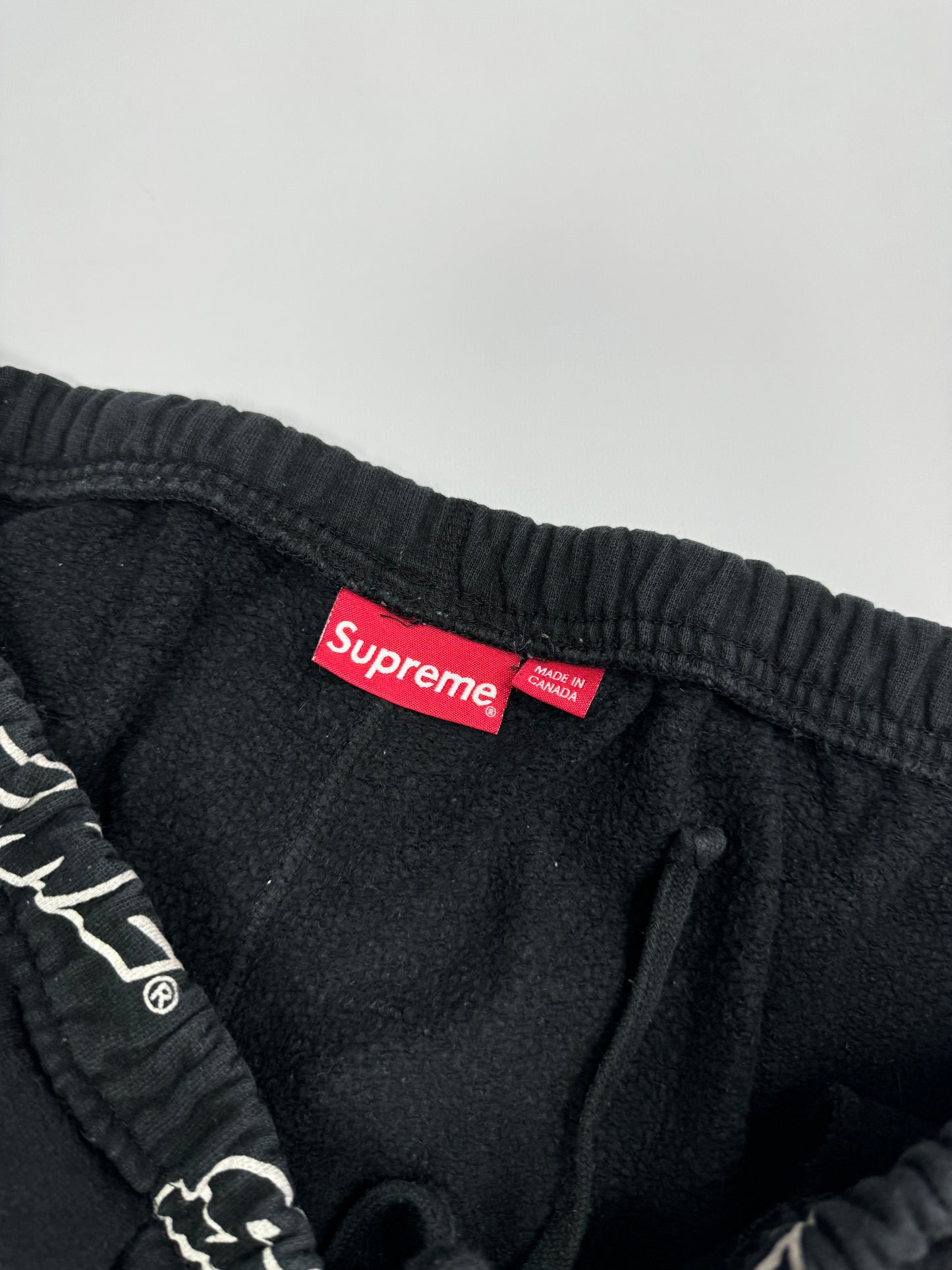 Supreme repeat joggers (XL)