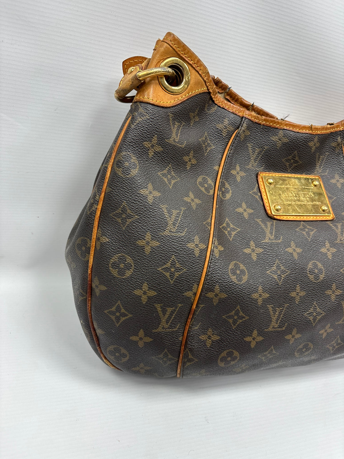 Louis Vuitton galliera PM bag