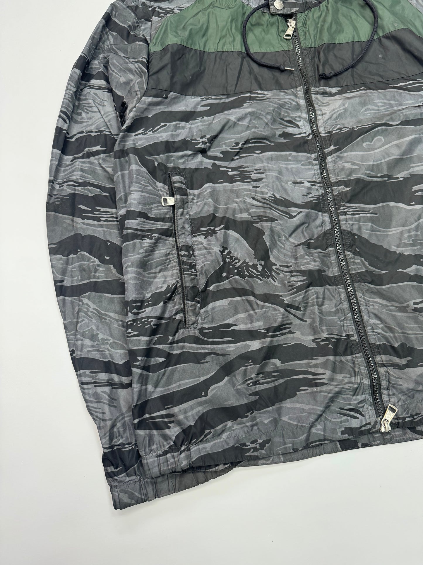Moncler camo nylon jacket (L)