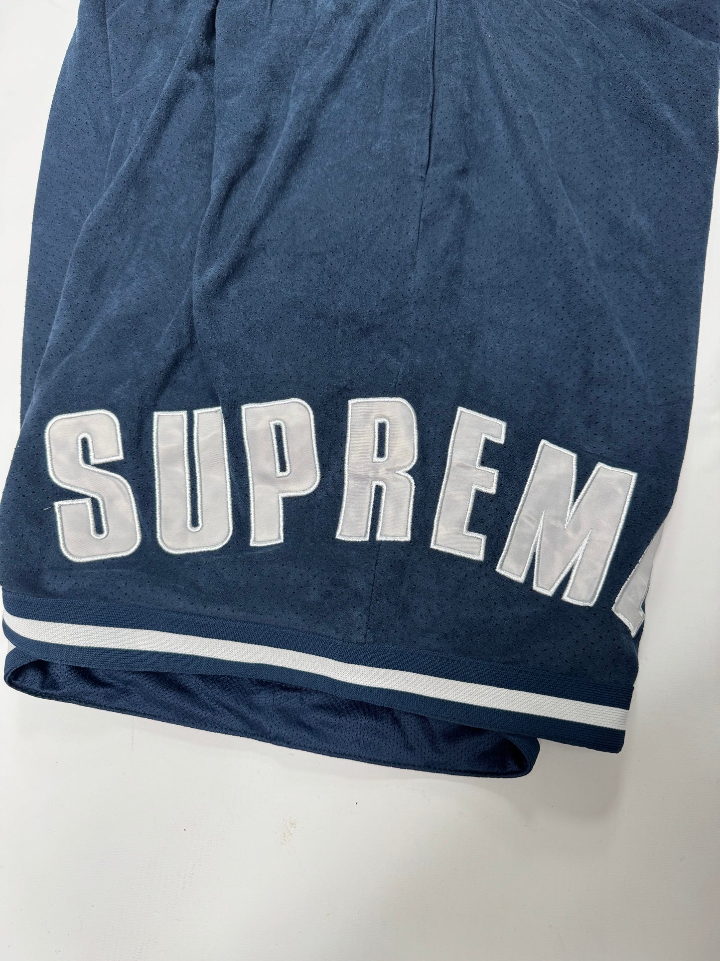 Supreme cotton jogger shorts (L)