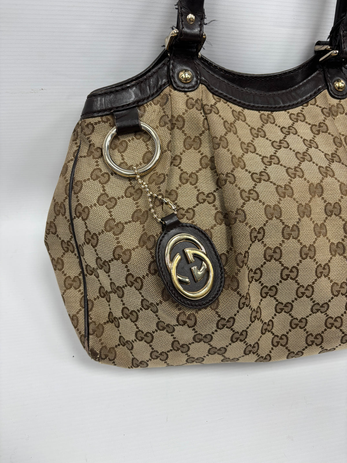 Gucci sukey medium tote bag