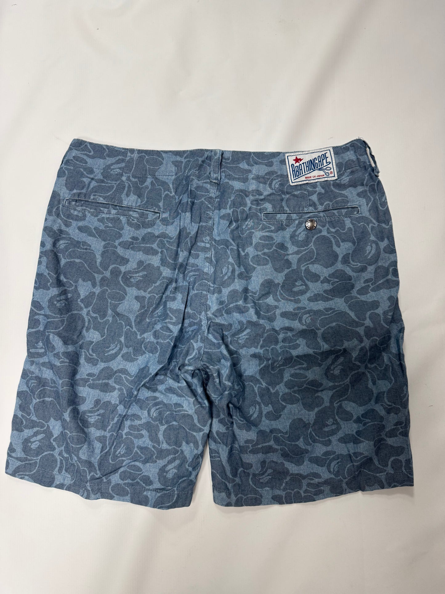 Bape camo Bermuda shorts (M)
