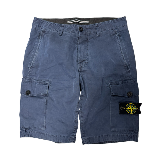 Stone island cargo shorts (W30)