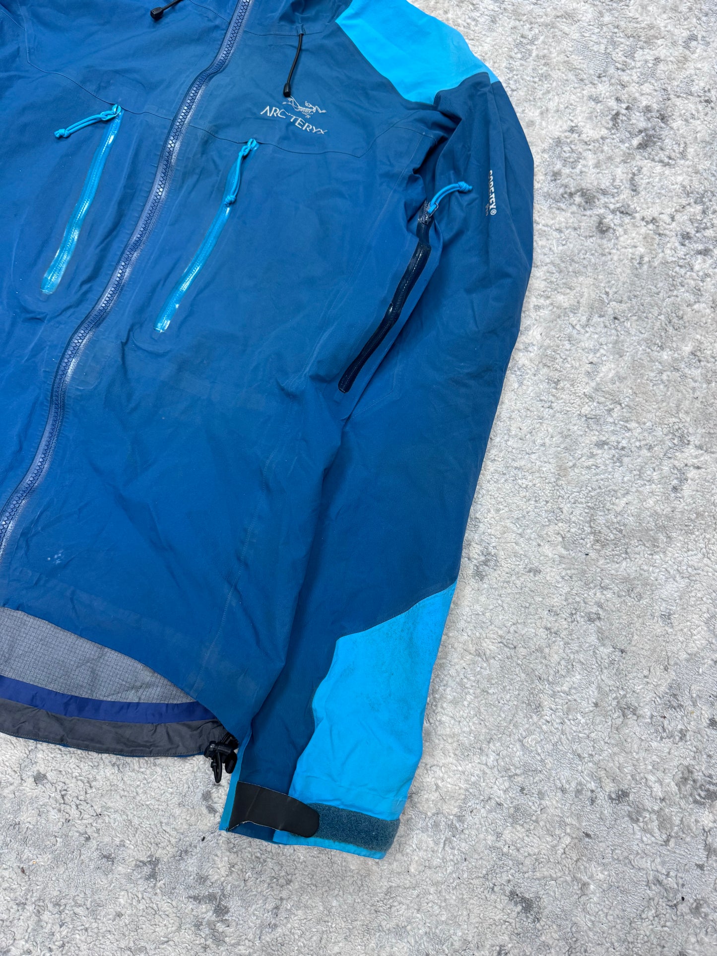 Arcteryx alpha AR jacket (S)