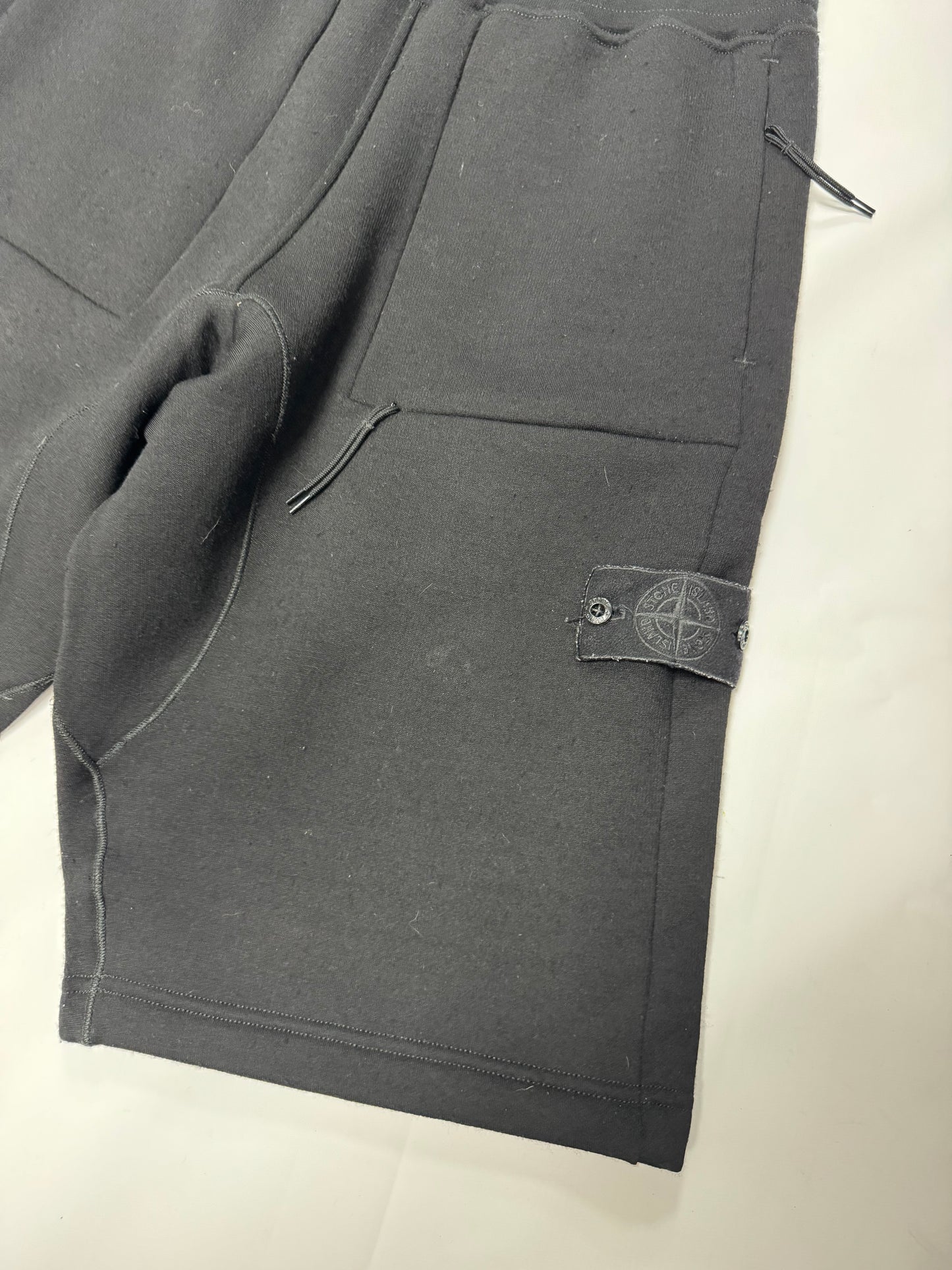 Stone island shadow project shorts (L)