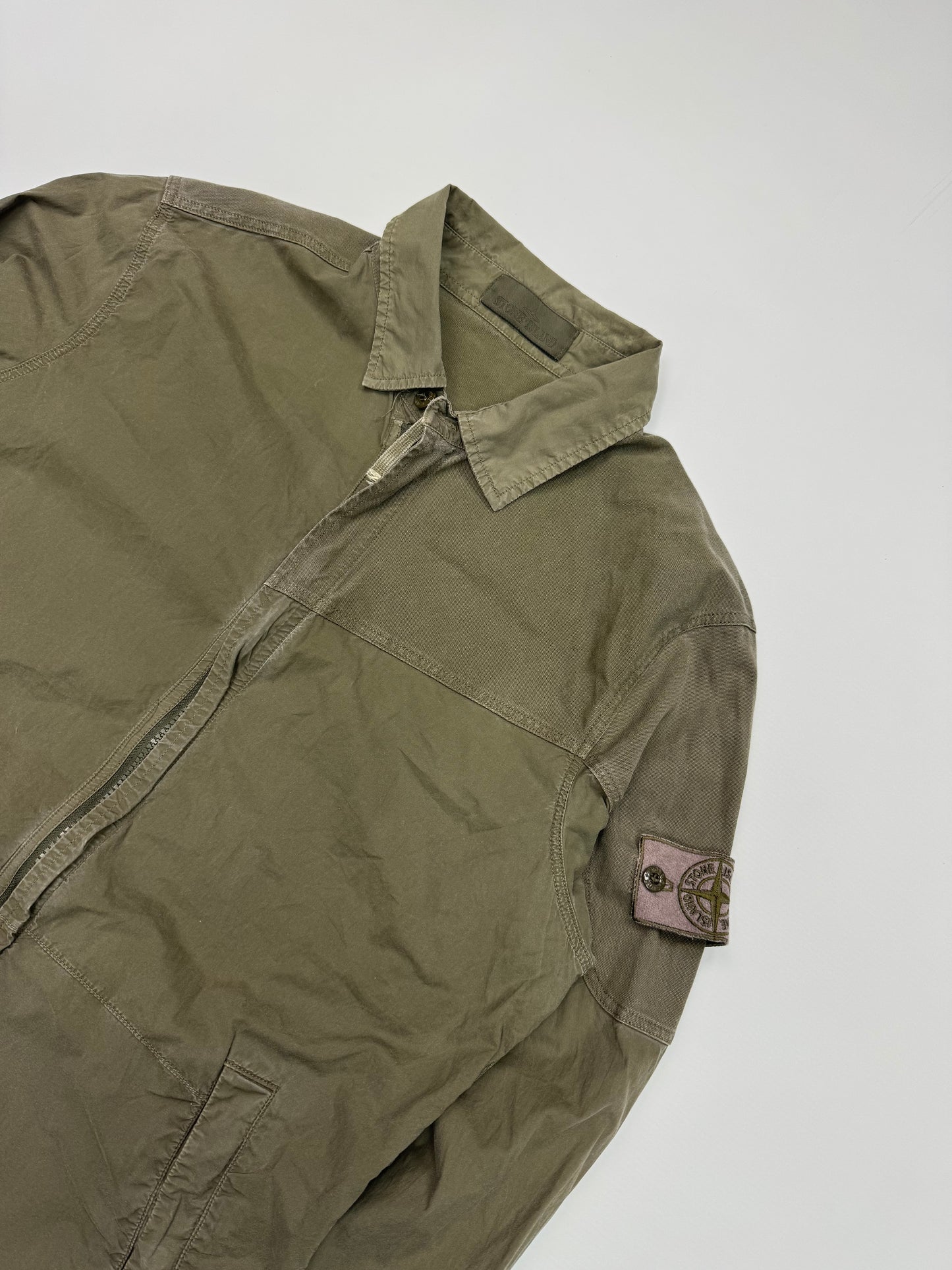 Stone island shadow project over shirt (M)