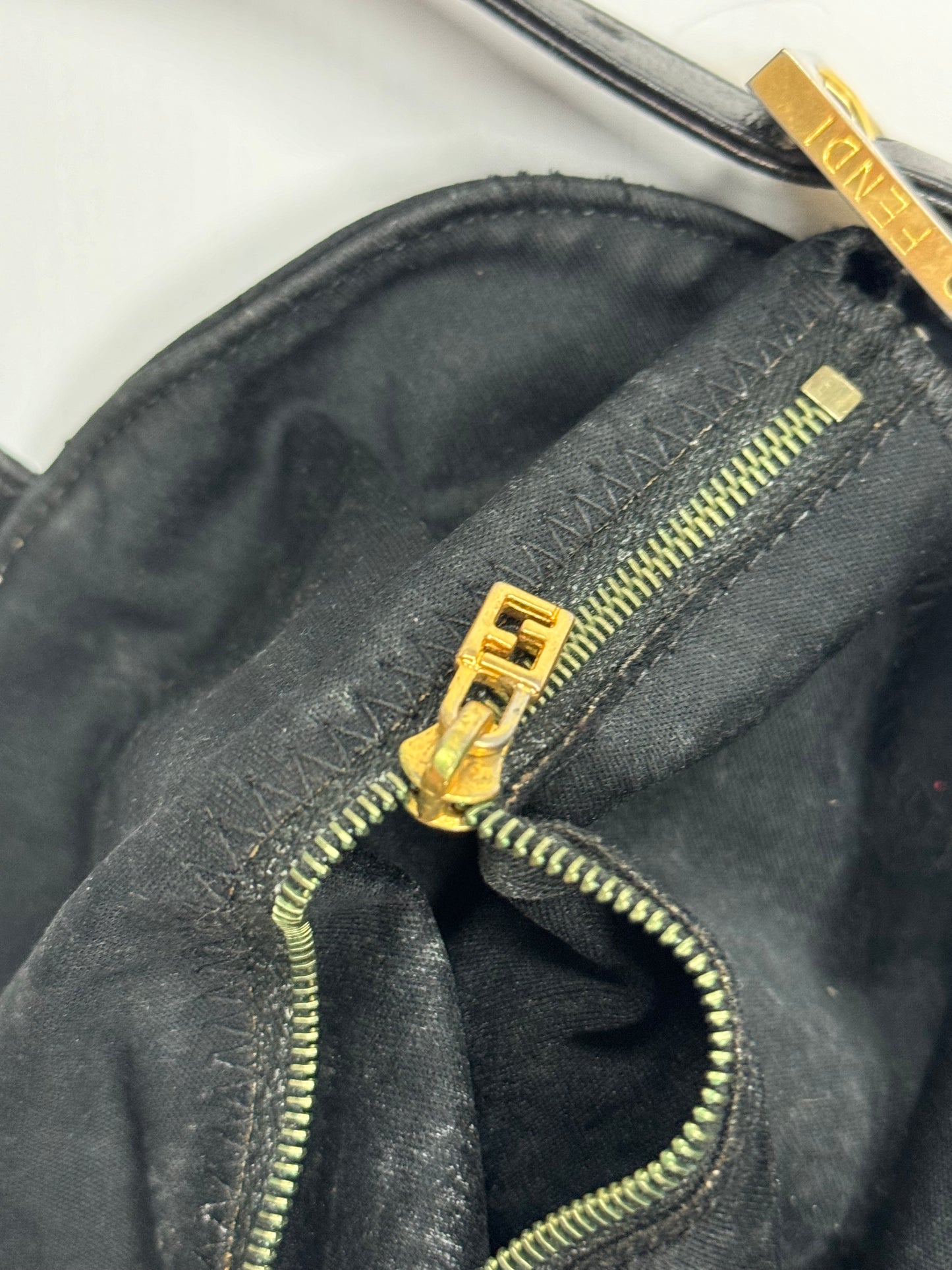Fendi mamma baguette shoulder bag (OS)