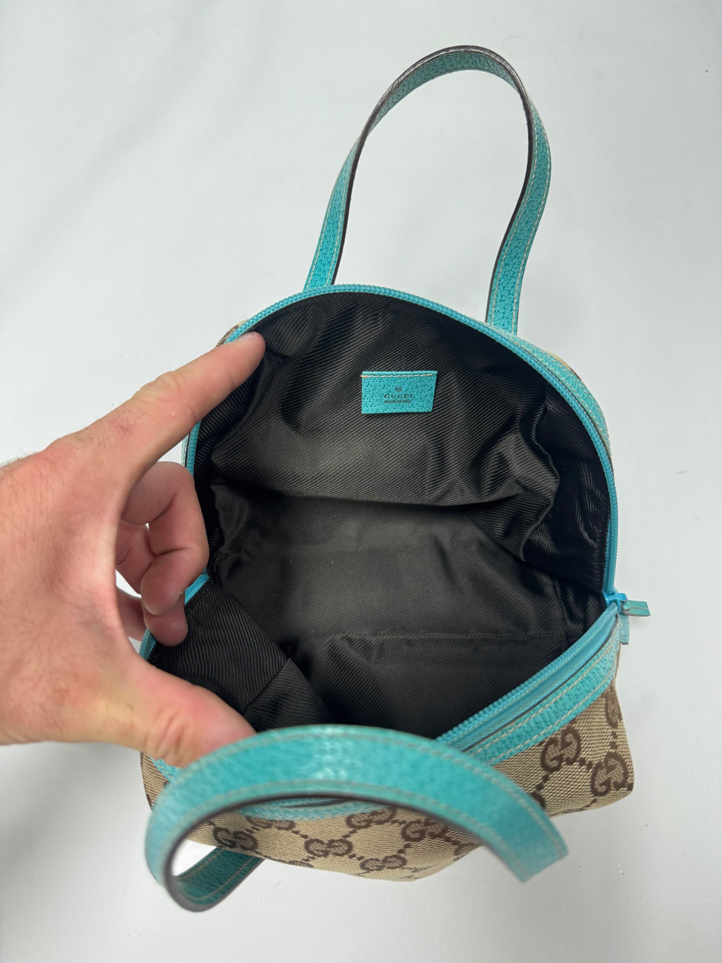 Gucci GG monogram hand bag (OS)