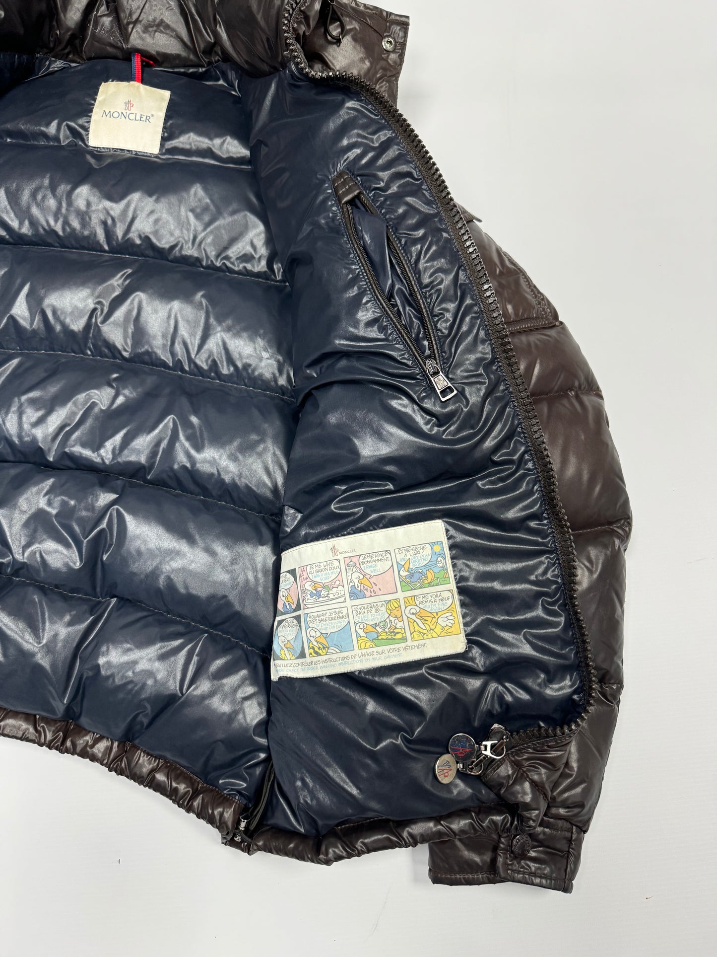 Moncler maya jacket (M)