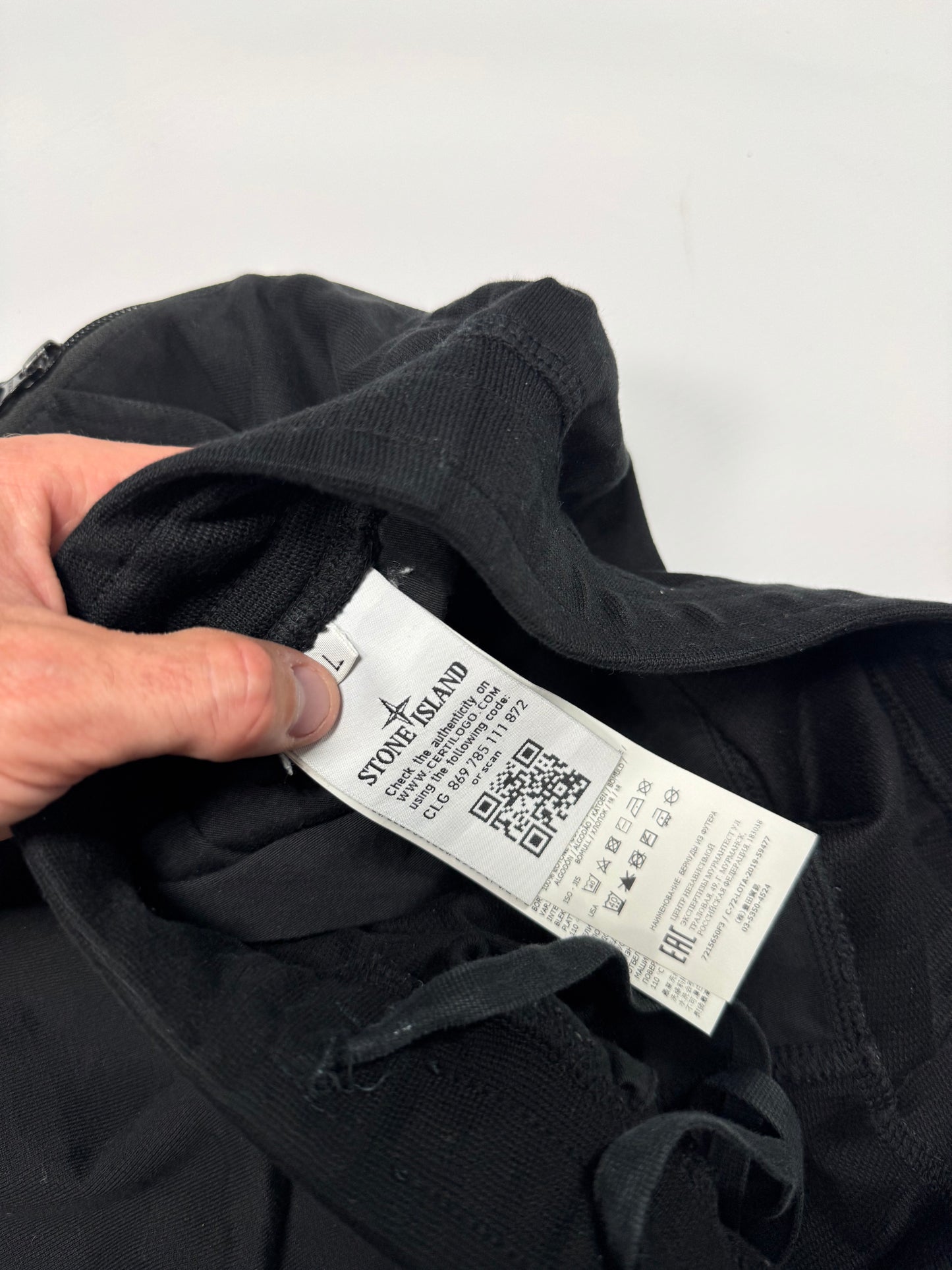 Stone island shadow project shorts (L)
