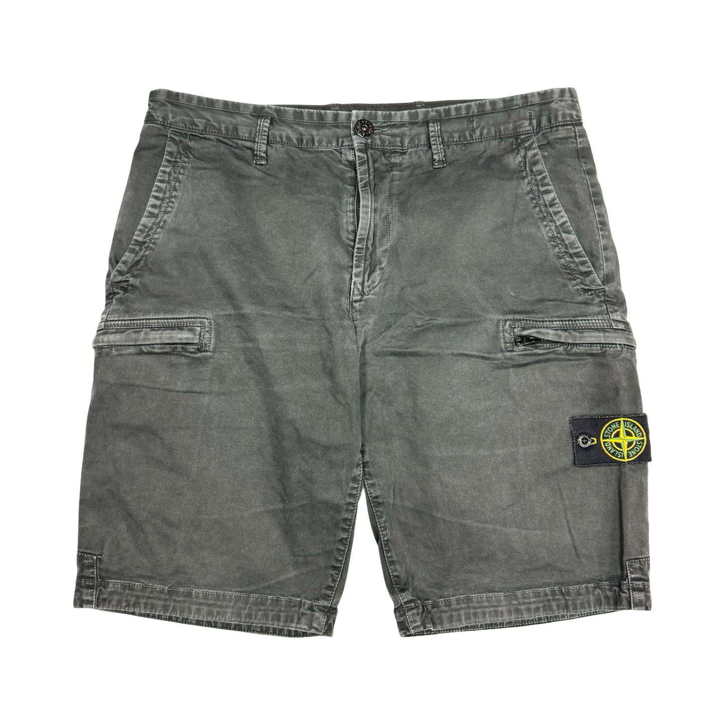 Stone island cargo shorts (32W)